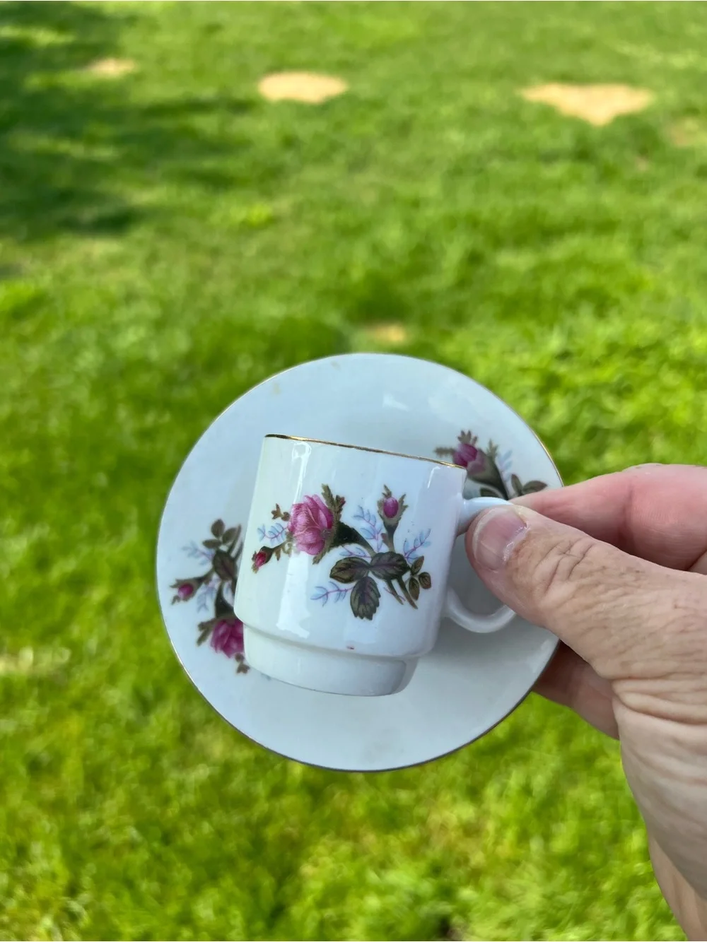 Vintage Tangshan fine China from the 50’s rose espresso cup / saucer